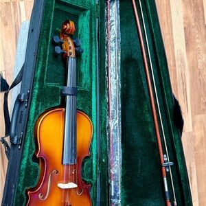 Laval II copy of Stradivarius Violin Set Student Fiddle, Case, Bows, Resin, Book